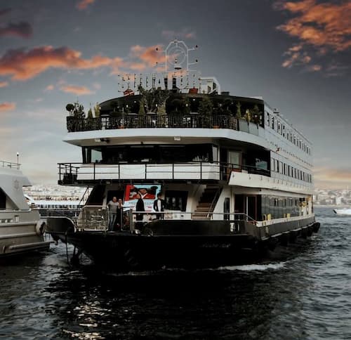 کشتی امیر کبیر